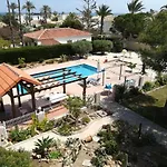 Zenia Villa